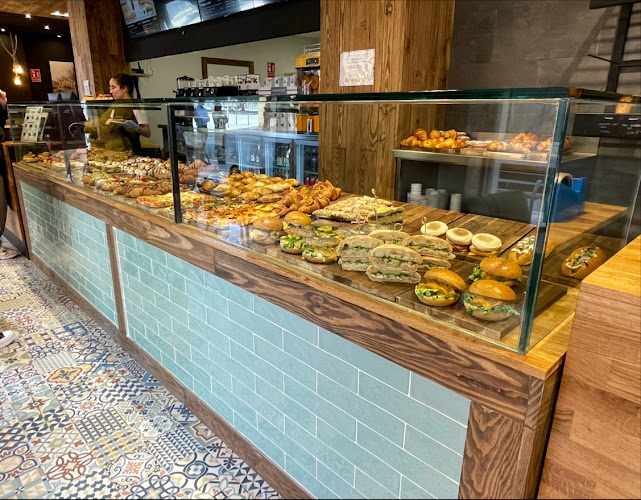 Fotografia tomada fuera de Liaopastel - Pastelería en Mislata, Valencia