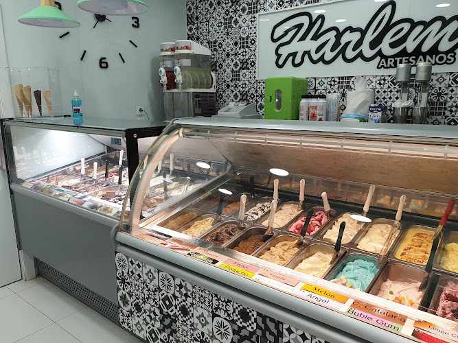 Fotografia tomada fuera de Heladeria Harlem Artesanos - Heladería en Melilla, Melilla