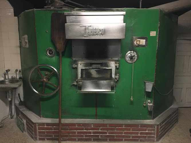 Fotografia tomada fuera de Panadería Augusto - Panadería en Megeces, Valladolid