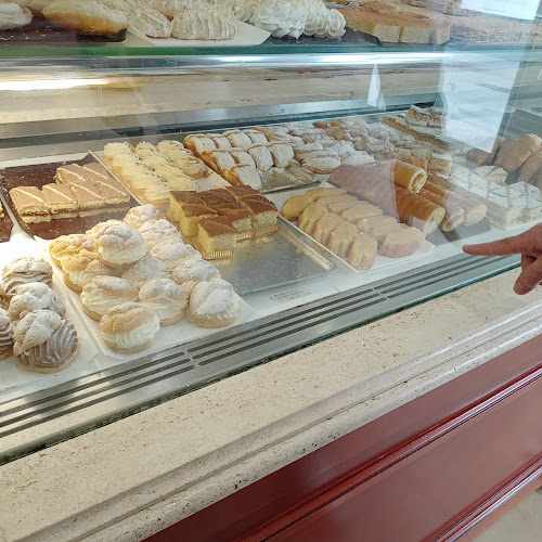 Fotografia tomada fuera de Confitería La Victoria - Pastelería en Moguer, Huelva