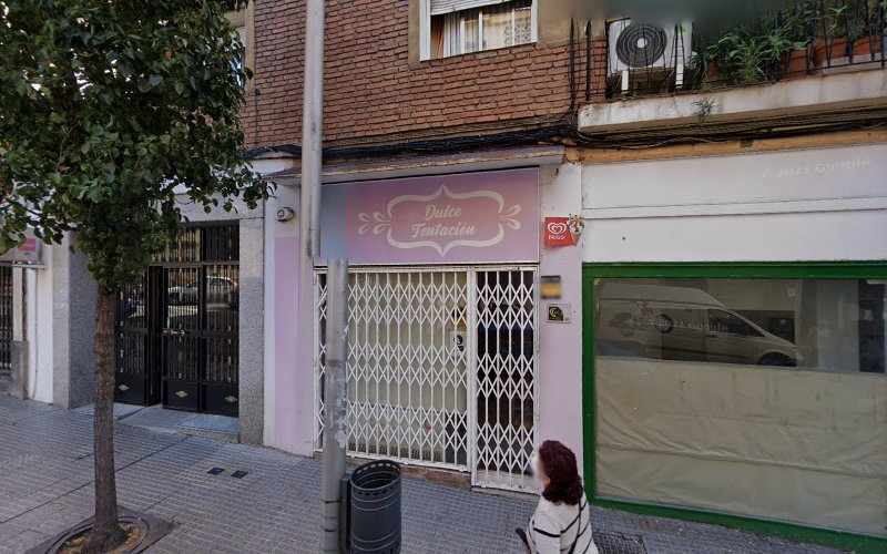 Fotografia tomada fuera de Dulce tentación - Pastelería en Mérida, Badajoz