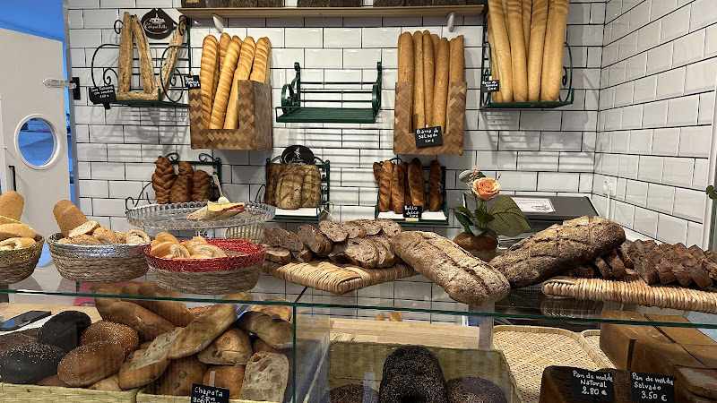 Fotografia tomada fuera de Forn La Casa - Panadería en Mataró, Barcelona