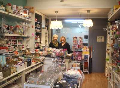 Fotografia tomada fuera de Escola rebosteria, pastissos personalitzats a Mataró, El Món dels Sabors - Pastelería en Mataró, Barcelona