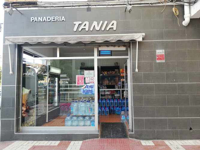 Fotografia tomada fuera de Tania Panadería Pastelería - Panadería en Málaga, Málaga
