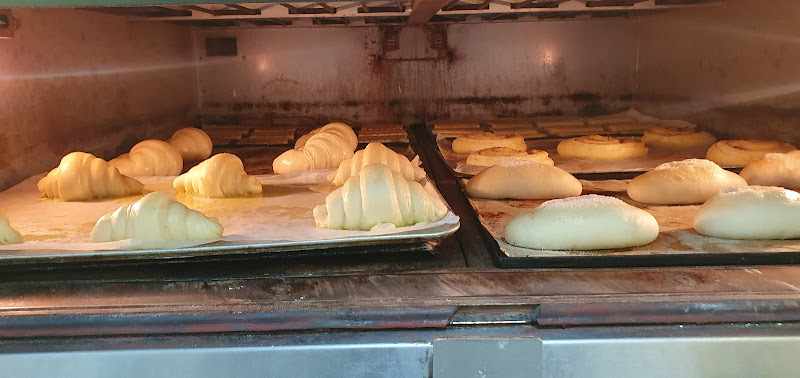 Fotografia tomada fuera de Panadería Confitería Justa, SL - Panadería en Málaga, Málaga