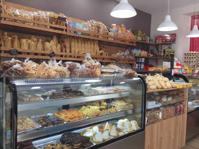 Fotografia tomada fuera de Panadería La Sagrada Familia - Panadería en Málaga, Málaga