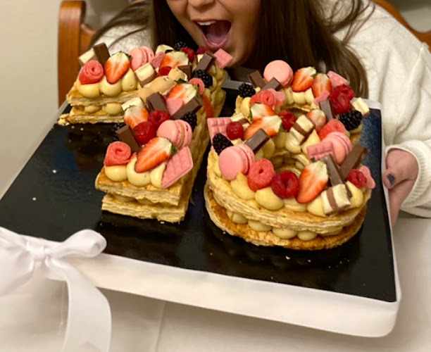 Fotografia tomada fuera de MartaPino Postres - Pastelería en Málaga, Málaga