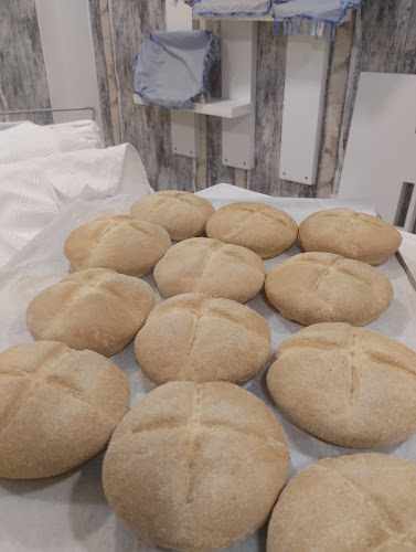 Fotografia tomada fuera de Alcazaba pastelería - Pastelería especializada en tartas nupciales en Málaga, Málaga