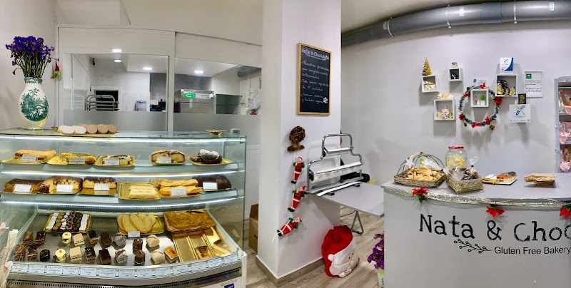 Fotografia tomada fuera de Pastelería Nata & Chocolate - Pastelería en Málaga, Málaga
