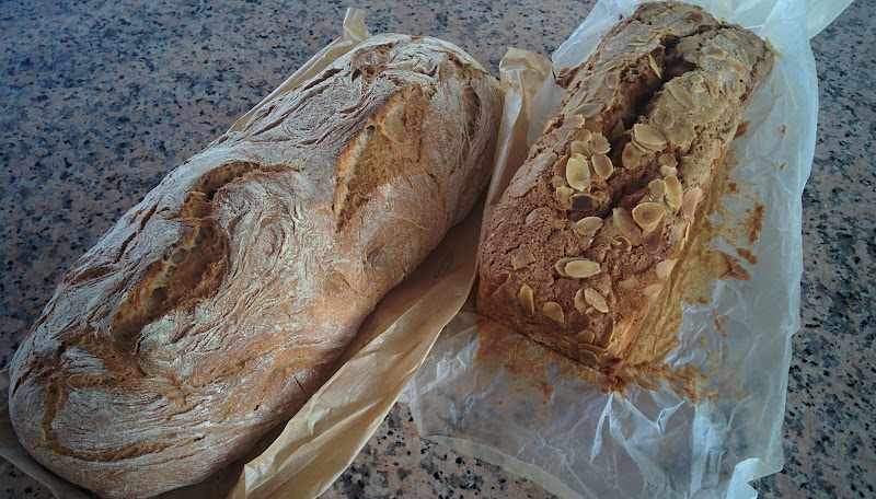 Fotografia tomada fuera de Panaderia Delfín - Bakery en Maceda, Orense