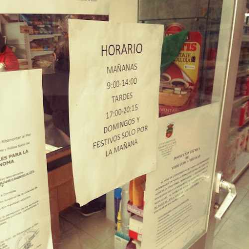 Fotografia tomada fuera de Supermercados Andrés - Supermercado en Loredo, Cantabria
