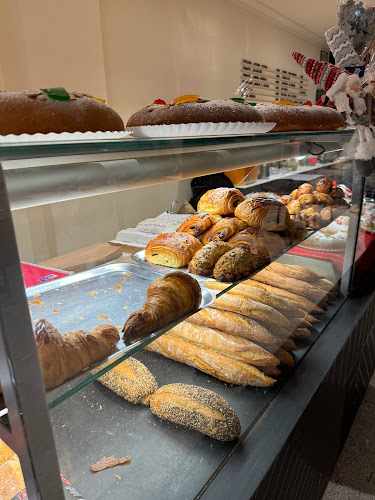 Fotografia tomada fuera de Pastelería Gaztelo - Tarta-denda en Urnieta, Guipúzcoa