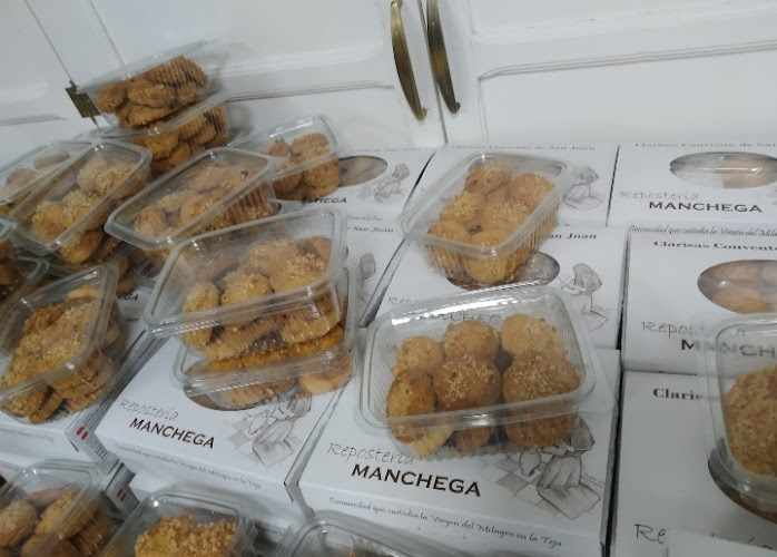 Fotografia tomada fuera de Dulces Clarisas - Pastelería en Villarrobledo, Albacete