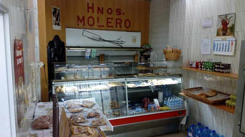 Fotografia tomada fuera de Panadería Hermanos Molero - Panadería en Torrent, Valencia