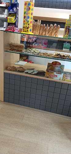 Fotografia tomada fuera de Confitería BASILIO. - Pastelería en Villarrobledo, Albacete