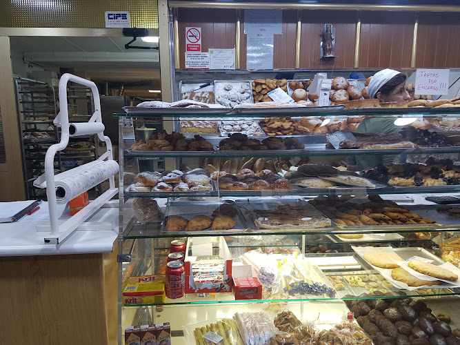 Fotografia tomada fuera de Forn Bolleria Hnos. Gascon - Panadería en Torrent, Valencia