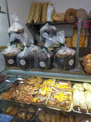 Fotografia tomada fuera de don Pa Artesans - Calicanto - Panadería en Torrent, Valencia