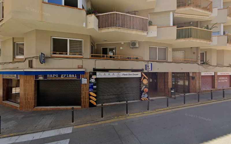 Fotografia tomada fuera de Fleca Can Corpet BOLLERIA - Loteries - Panadería en Tordera, Barcelona