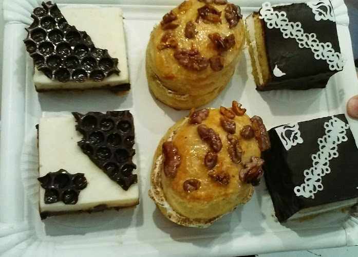 Fotografia tomada fuera de Pasteleria ROMERO - Store en Castro-Urdiales, Cantabria
