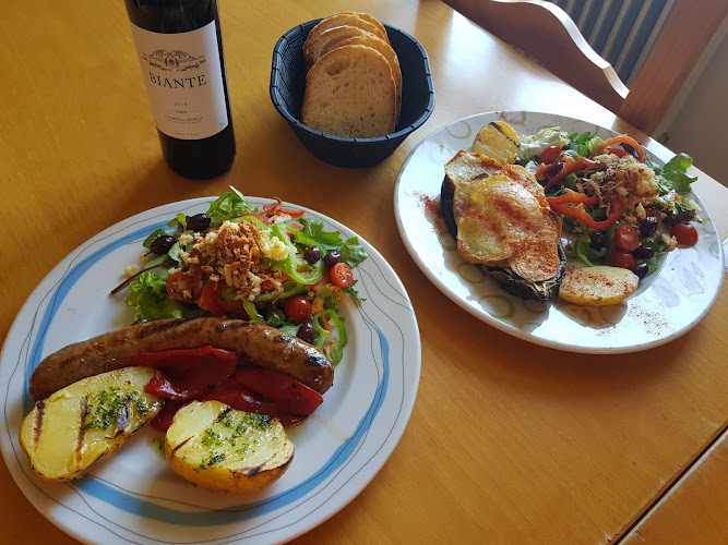 Fotografia tomada fuera de Refugio de Riglos - restaurantes en Riglos, Huesca