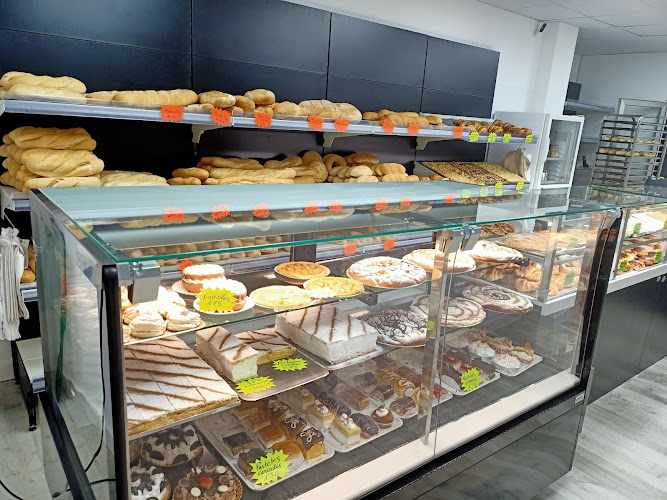 Fotografia tomada fuera de Panadería Angelita - Panadería en Alicante, Alicante