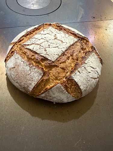 Fotografia tomada fuera de Panadería Fernández - Panadería en Mosteiro, Lugo
