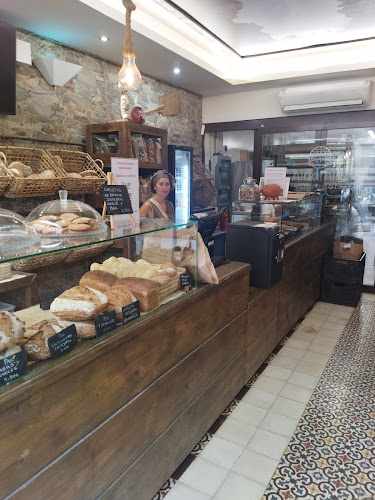 Fotografia tomada fuera de Obrador Aldamira - Panadería en Antequera, Málaga