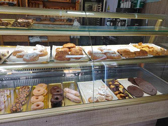 Fotografia tomada fuera de Panaderia Altorreal - Panadería en Altorreal, Murcia