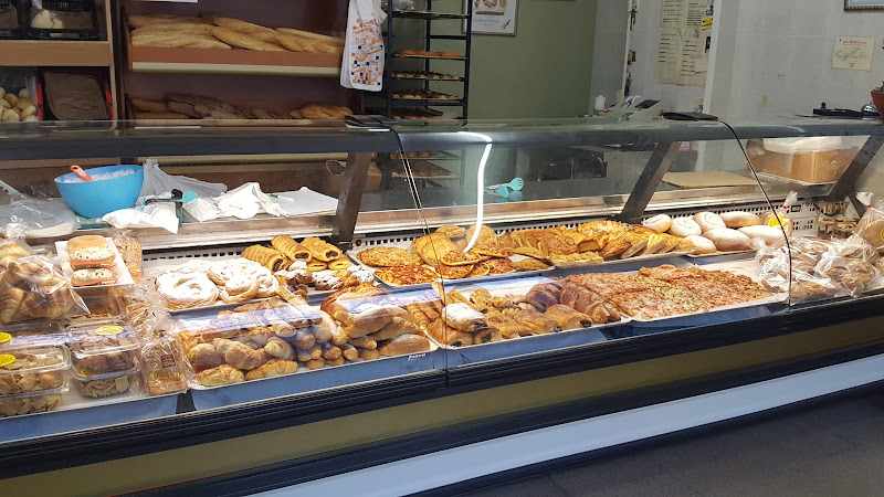 Fotografia tomada fuera de P. El Sémola - Panadería en Almoradí, Alicante