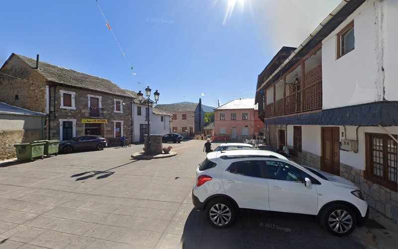 Fotografia tomada fuera de Coviran - Supermarket en Almazcara, León