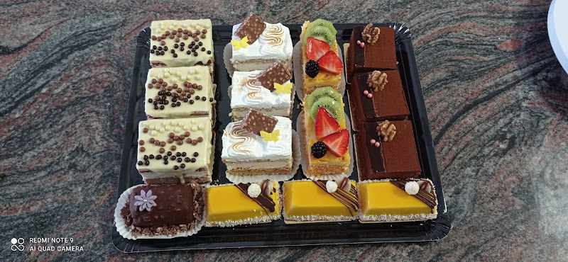 Fotografia tomada fuera de Glacé Alta Repostería Gourmet - Pastelería en El Verger, Alicante