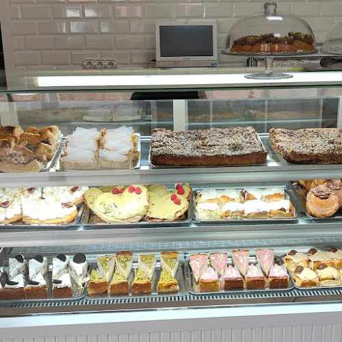 Fotografia tomada fuera de Dulce Locura - Pastelería en Algeciras, Cádiz
