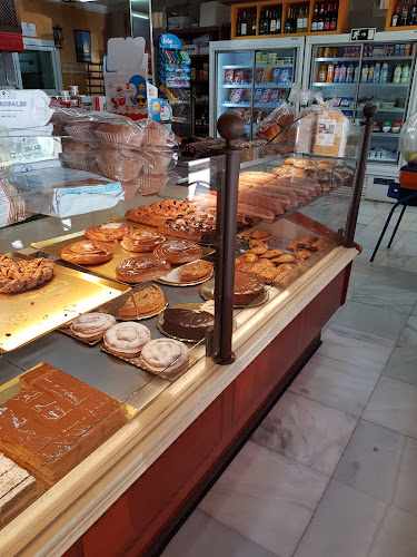 Fotografia tomada fuera de RENACIMIENTO Cafeteria-Pasteleria - cafeterías en Algeciras, Cádiz