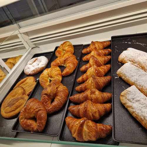 Fotografia tomada fuera de L'Ambigú pastisseria dolça y salada - Pastelería en El Verger, Alicante