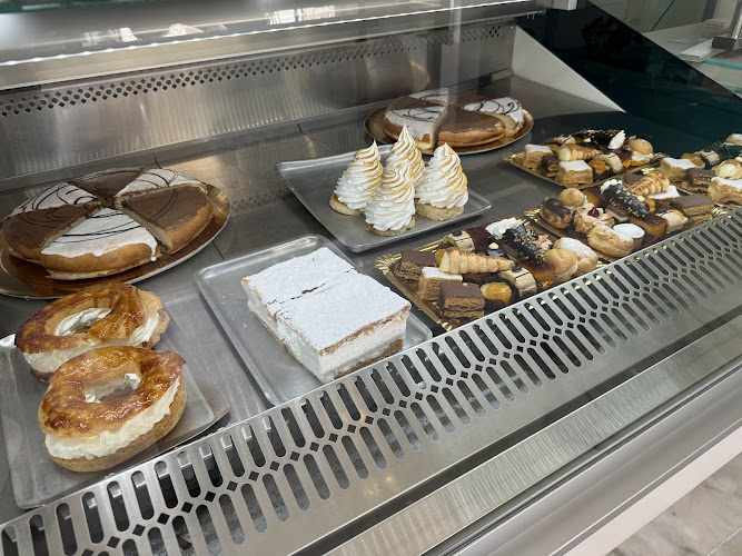 Fotografia tomada fuera de Pastelería Veneciana - Pastelería en El Varadero, Granada