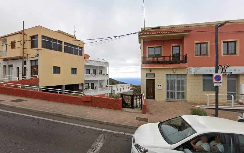 Fotografia tomada fuera de Pastelería W - Pastelería en El Tanque, Santa Cruz de Tenerife