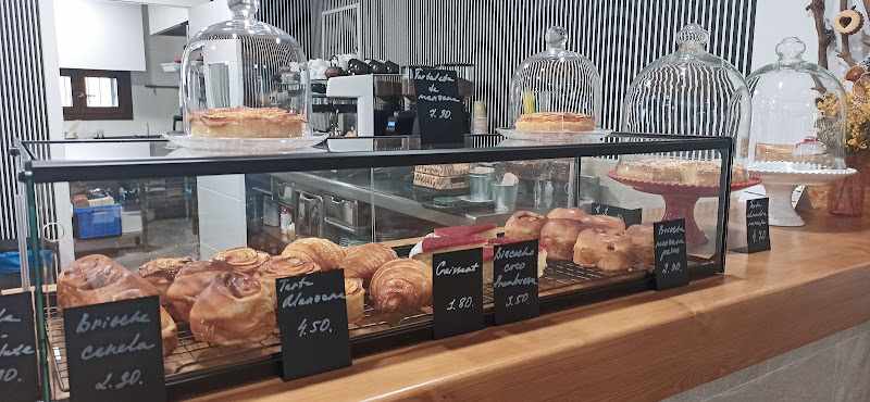 Fotografia tomada fuera de Delicias de Brihuega - cafeterías en Brihuega, Guadalajara