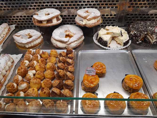 Fotografia tomada fuera de Pastisseria Matalí - Pastelería en El Masnou, Barcelona