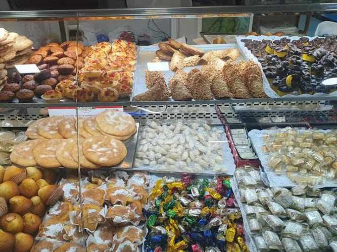 Fotografia tomada fuera de Pan y dulces Javi - Panadería en Albacete, Albacete