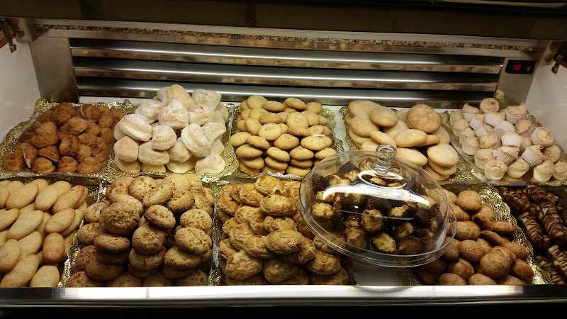 Fotografia tomada fuera de López Gil - Panadería en El Bonillo, Albacete