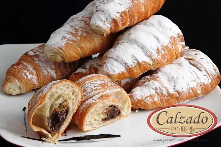 Fotografia tomada fuera de Dulcelate Distribución - Panadería en Bolaños de Calatrava, Ciudad Real