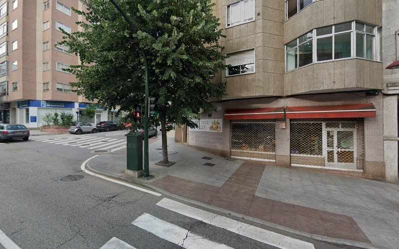 Fotografia tomada fuera de Pasti Vigo - Panadería en Vigo, Pontevedra