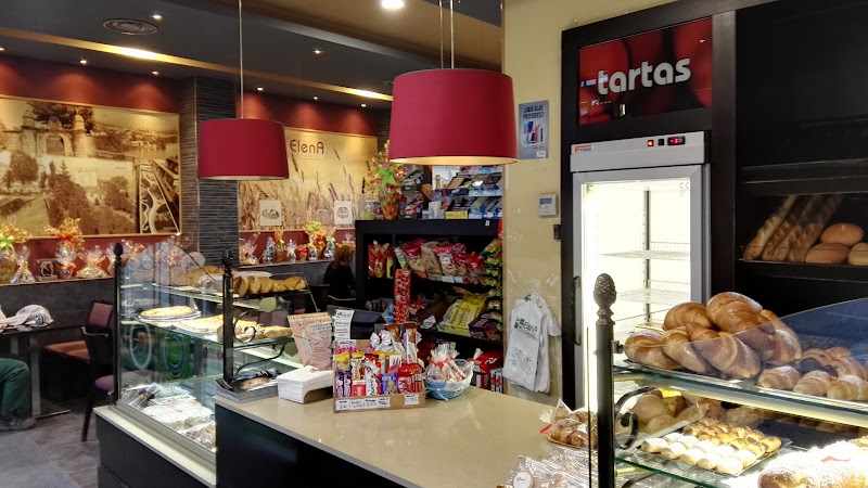Fotografia tomada fuera de Panadería Elena - Panadería en Vigo, Pontevedra