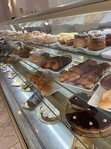 Fotografia tomada fuera de Confitería Solla - Pastelería en Vigo, Pontevedra