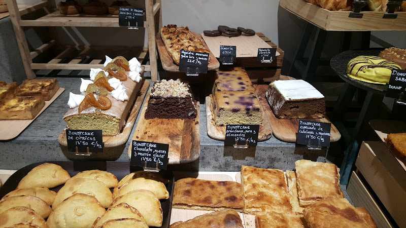 Fotografia tomada fuera de Sémola - Cake shop en Vigo, Pontevedra