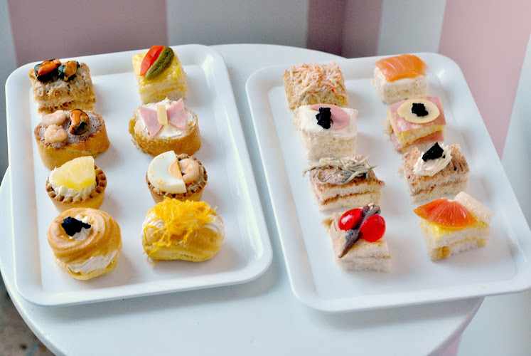 Fotografia tomada fuera de 1001 Cupcakes Vigo - Pastelería especializada en tartas nupciales en Vigo, Pontevedra