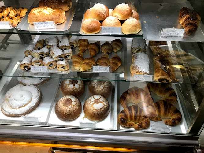 Fotografia tomada fuera de Horno San Miguel (Tous) - Panadería en Tous, Valencia