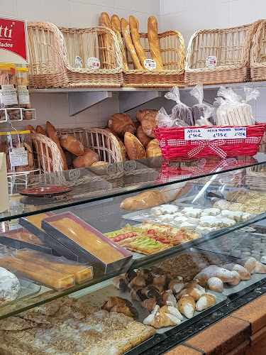 Fotografia tomada fuera de Forn Nou Jaume Novell - Forn de pa en Teià, Barcelona