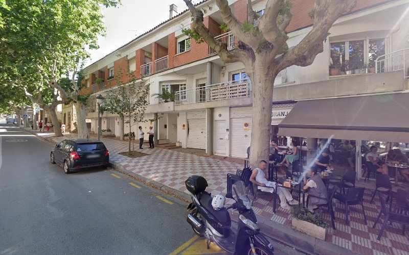 Fotografia tomada fuera de Ana María García Sampera - Pastelería en Teià, Barcelona