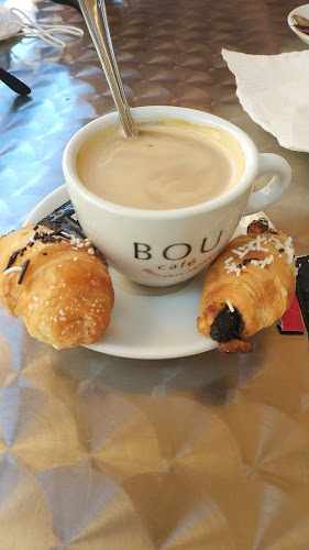 Fotografia tomada fuera de Forn La Pastora - Panadería en Rubí, Barcelona